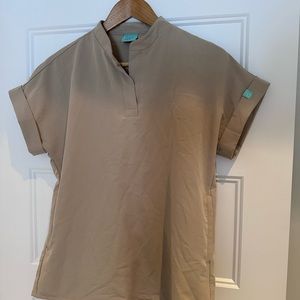 Garde-Malade scrub top